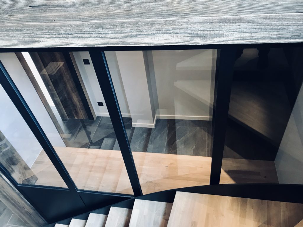 EscaliersBureauVerrièreAloonaDesign